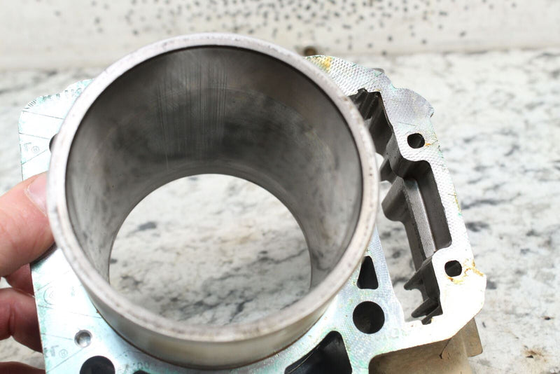 ATV - 2013 CAN-AM OUTLANDER MAX 1000 XT Front Cylinder Jug