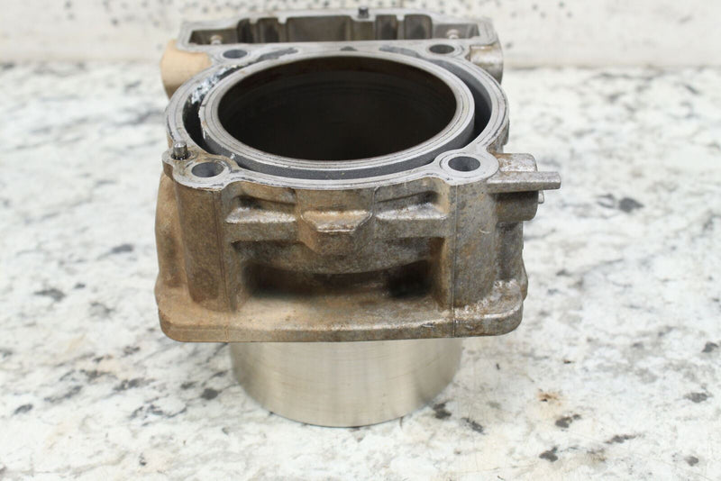 ATV - 2013 CAN-AM OUTLANDER MAX 1000 XT Front Cylinder Jug