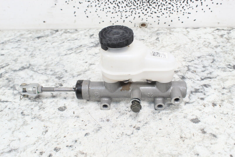2013 POLARIS RANGER XP 800 EPS Hydraulic Brake Master Cylinder 1911515 1912463 - ATV
