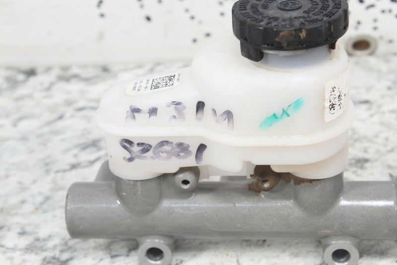 2013 POLARIS RANGER XP 800 EPS Hydraulic Brake Master Cylinder 1911515 1912463 - ATV