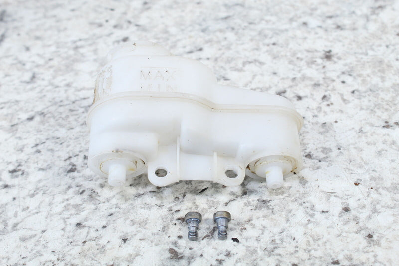 2013 POLARIS RANGER XP 900 Hydraulic Brake Master Cylinder Reservoir 2204117 - ATV
