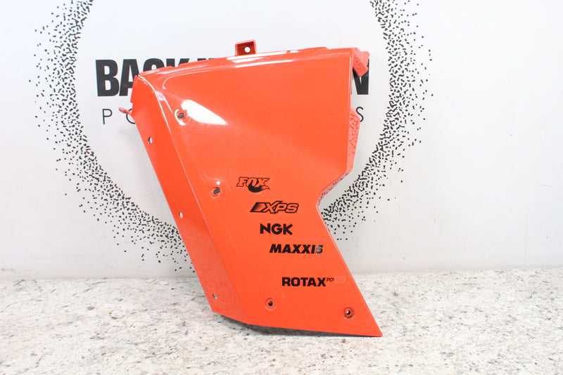 2014 CAN-AM MAVERICK 1000R XRS Front Left Side Panel Lateral Cover 705007360 - ATV