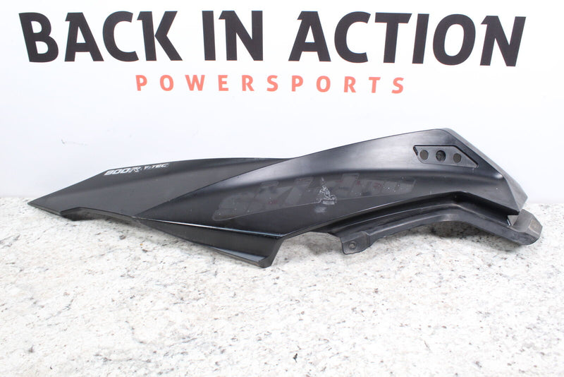 2014 SKI-DOO SUMMIT X 800R 800 Left Hood Lid 517305240 - Snowmobile