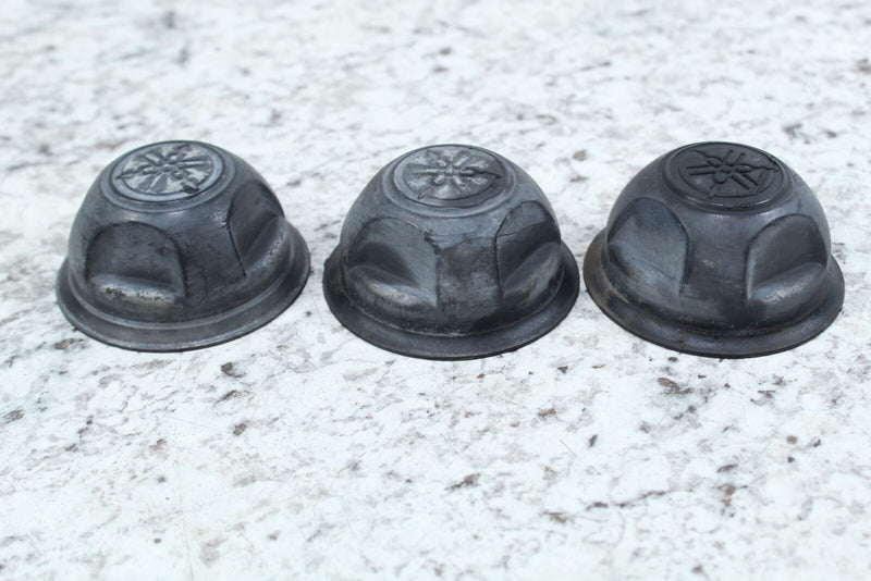 2014 YAMAHA GRIZZLY 550 4X4 EPS Wheel Cap Dust Cover Set of 3 1HP-F512A-00-00 - ATV