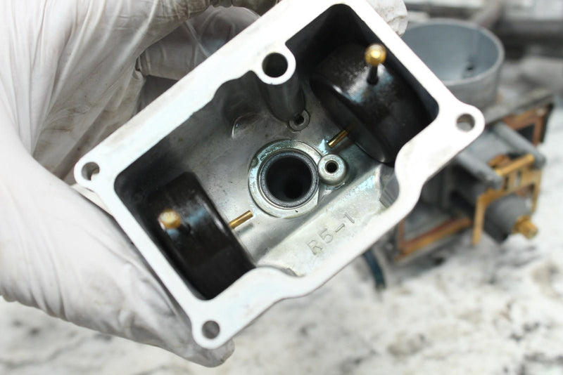 2015 POLARIS INDY 550 VOYAGER Carburetors Carbs 3131758 3131767 - Snowmobile