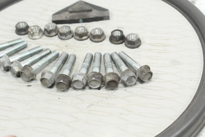 2015 POLARIS INDY 550 VOYAGER Cylinder and Head Mounting Bolts 3084271 7521357 - Snowmobile