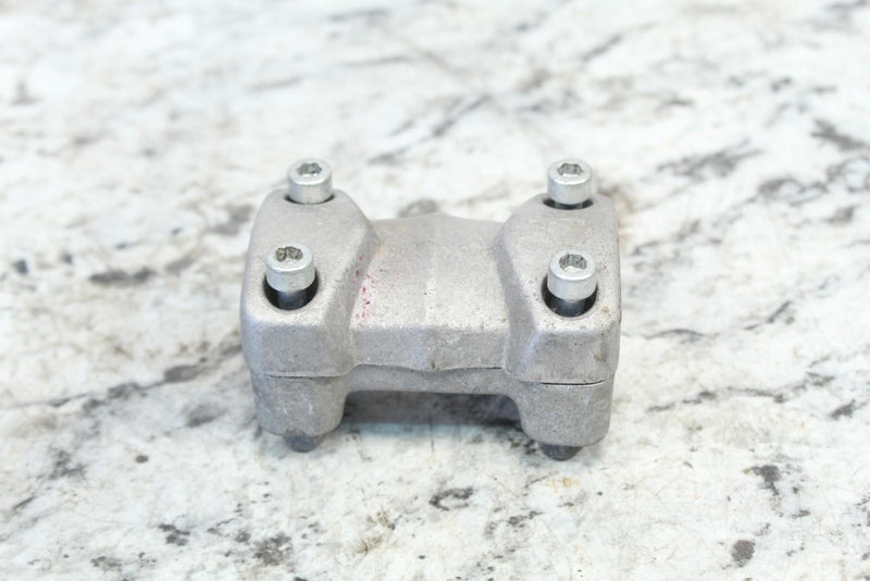 2015 POLARIS INDY 550 VOYAGER Handlebar Clamps Bar 5631729 - Snowmobile