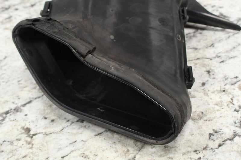 2015 POLARIS INDY 550 VOYAGER Hood Air Duct 2635346 - Snowmobile