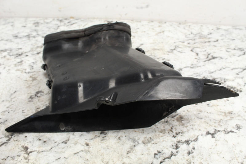2015 POLARIS INDY 550 VOYAGER Hood Air Duct 2635346 - Snowmobile