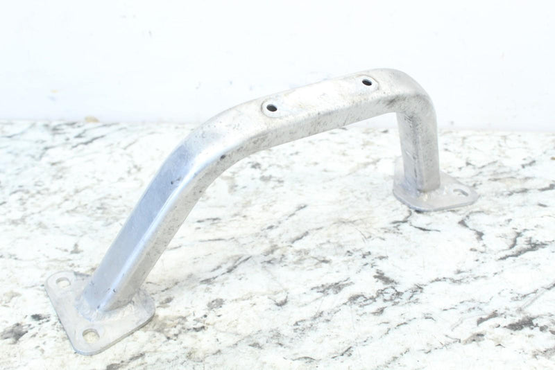 2015 POLARIS INDY 550 VOYAGER Seat Bracket Brace Mount 1019443 - Snowmobile