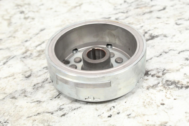 2015 POLARIS INDY 550 VOYAGER Stator and Flywheel Alternator 3090362 3023397 - Snowmobile