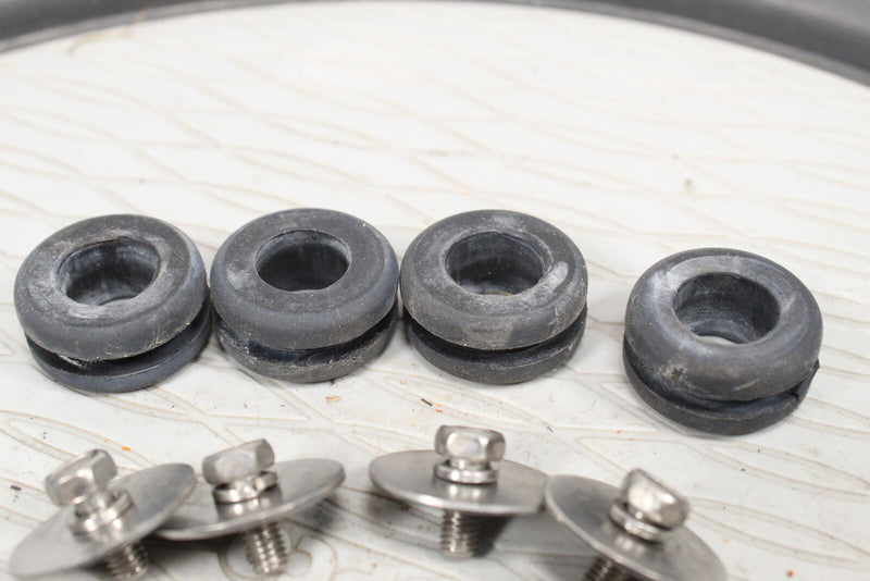 2015 YAMAHA WAVERUNNER FX CRUISER HO 1.8 Speedo Grommets/Bolts 90480-19800-00 - Watercraft
