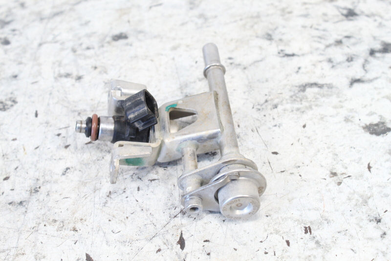 2016 Polaris Ranger 570 Fuel Rail Injector 2521068