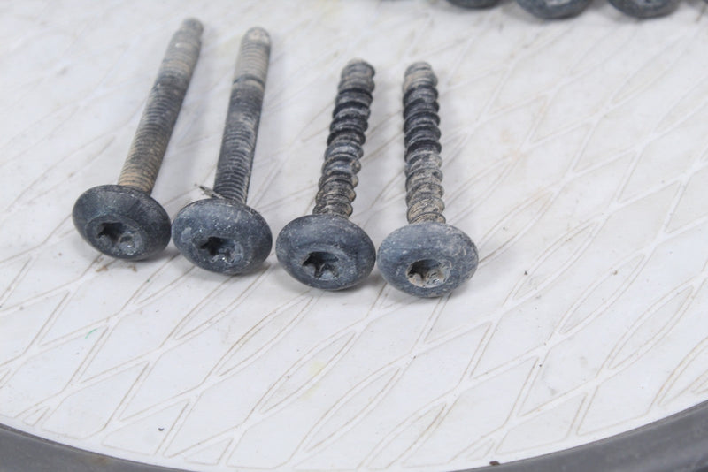 2016 POLARIS RZR XP 4 1000 Fender Flare Mounting Bolts 7519650