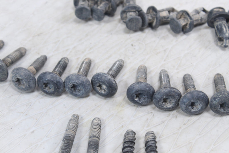 2016 POLARIS RZR XP 4 1000 Fender Flare Mounting Bolts 7519650
