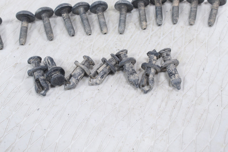 2016 POLARIS RZR XP 4 1000 Fender Flare Mounting Bolts 7519650