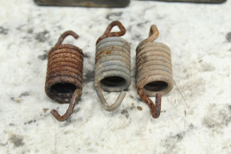 2017 POLARIS RZR TRAIL 900 50’’ Exhaust Springs Muffler Grommets 5450115 7041789