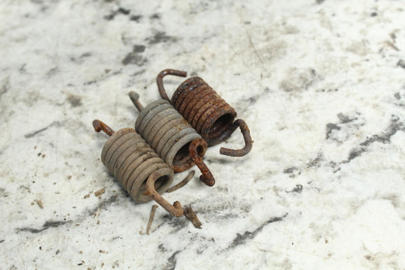 2017 POLARIS RZR TRAIL 900 50’’ Exhaust Springs Muffler Grommets 5450115 7041789