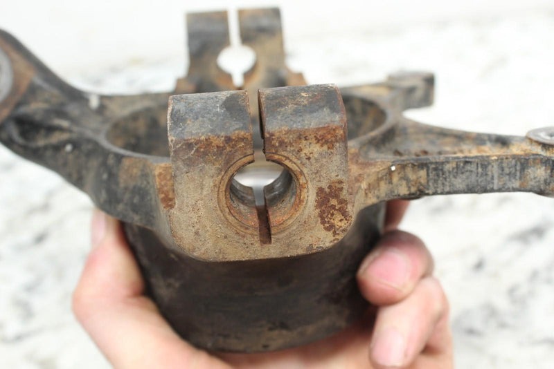 2017 POLARIS RZR TRAIL 900 50’’ Left Front Steering Knuckle Spindle 5139093