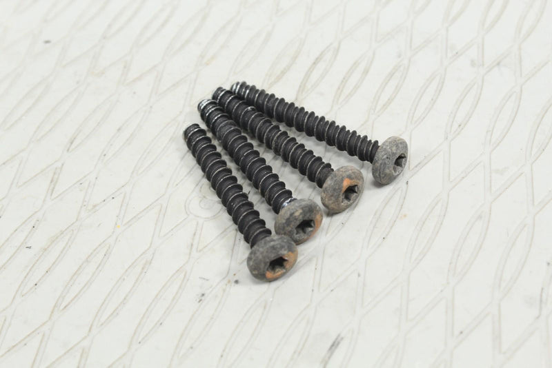 2017 POLARIS RZR TRAIL 900 50’’ Throttle Body Mounting Bolts 7518377