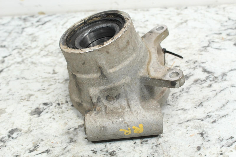 2017 POLARIS RZR TRAIL 900 Right Rear Spindle Knuckle Bearing Carrier 5139980