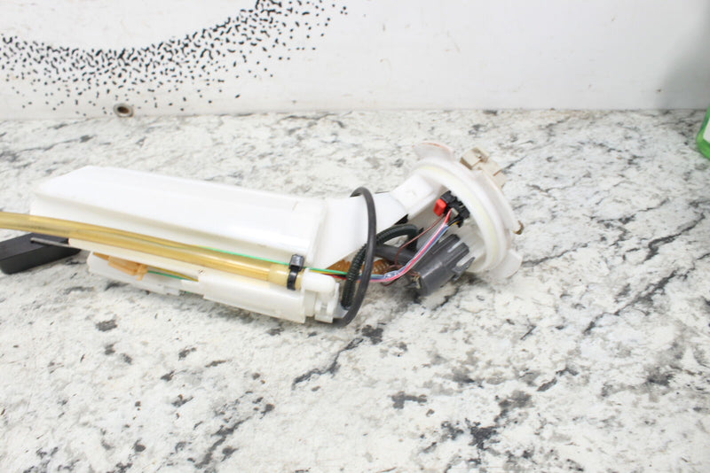 2017 SKI-DOO SUMMIT 850 SP Fuel Pump 513033760 - Snowmobile