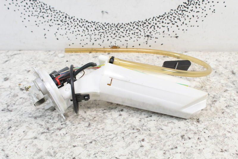2017 SKI-DOO SUMMIT 850 SP Fuel Pump 513033760 _ - Snowmobile