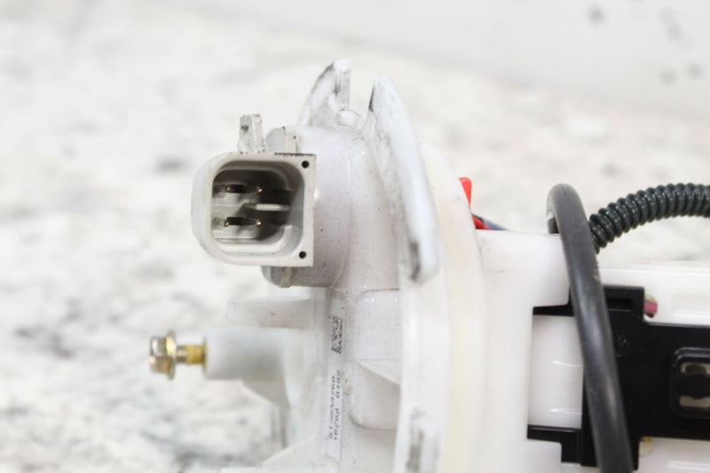 2017 SKI-DOO SUMMIT 850 SP Fuel Pump 513033760 _ - Snowmobile