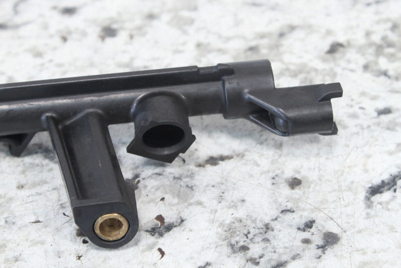 2017 SKI-DOO SUMMIT X 850 Fuel Gas Rail 420874152 - Snowmobile