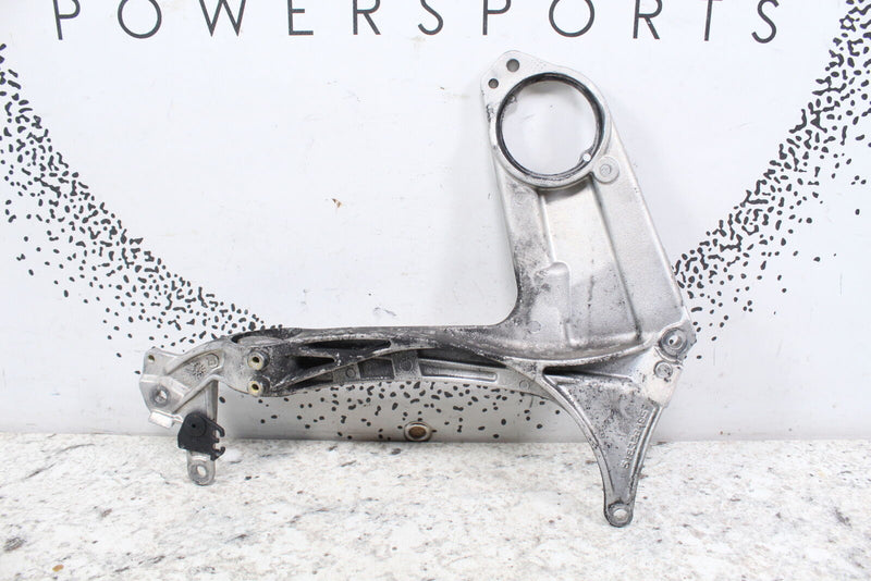 2017 SKI-DOO SUMMIT X 850 Jackshaft Clutch Driven Support Bracket 518328693 - Snowmobile