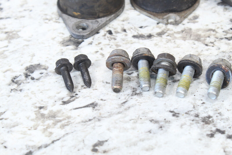 2017 SKI-DOO SUMMIT X 850 Motor Mounts Engine Brackets 512060729 - Snowmobile