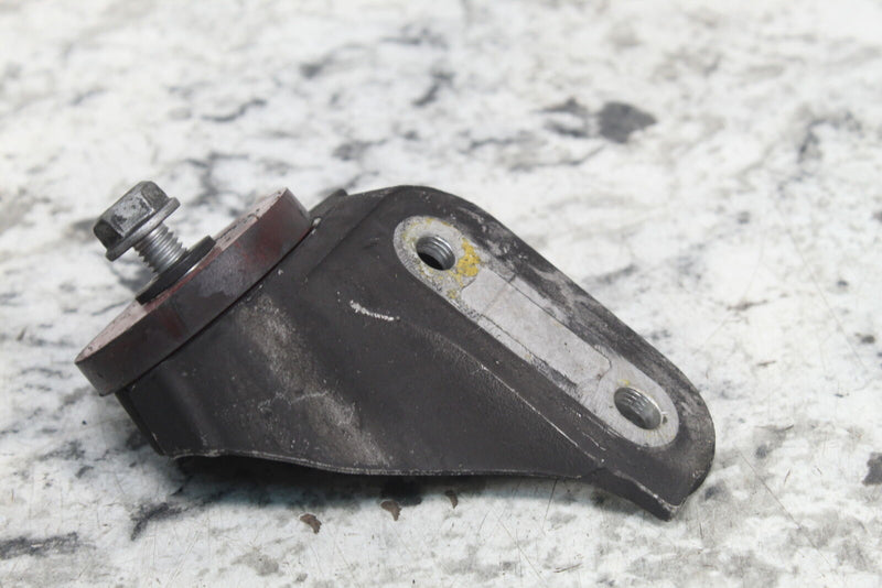2017 SKI-DOO SUMMIT X 850 Motor Mounts Engine Brackets 512061136 512061027 - Snowmobile
