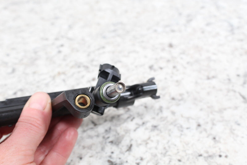 2017 SKI-DOO SUMMIT X 850 OEM Injectors and Fuel Rail 420874842 420874152 - Snowmobile