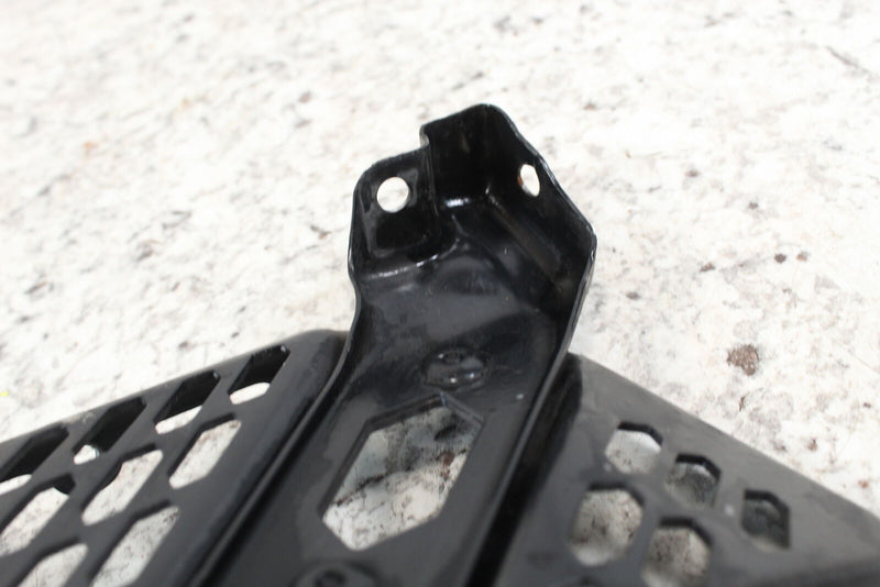 2017 SKI-DOO SUMMIT X 850 Right Footrest Rail Support 518328460 - Snowmobile