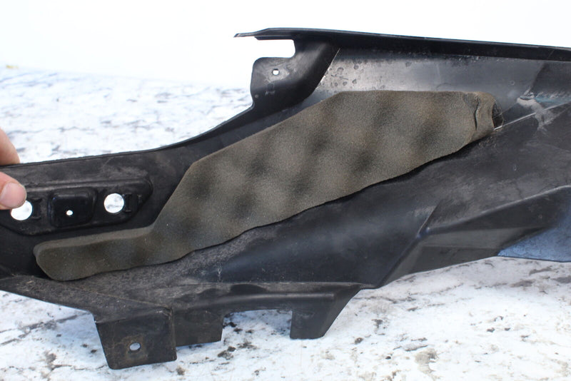 2017 SKI-DOO SUMMIT X 850 Right Hood Lid 517306008 - Snowmobile