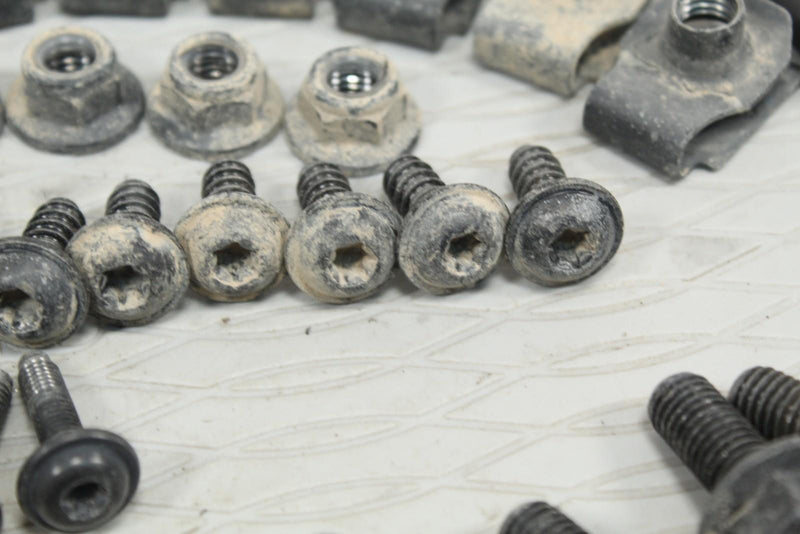 2018 ARCTIC CAT TEXTRON STAMPEDE X Dump Bed Mounting Bolts 603818 646528