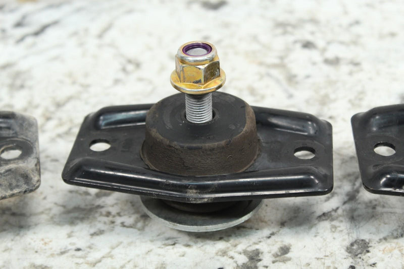 2018 ARCTIC CAT TEXTRON STAMPEDE X Engine Mounts Isolators 657521 - ATV