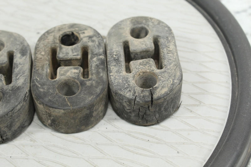 2018 ARCTIC CAT TEXTRON STAMPEDE X Muffler Isolators Supports 652412