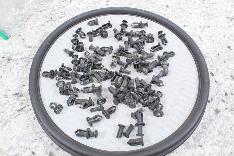 2018 ARCTIC CAT TEXTRON STAMPEDE X Plastic Push Pins Rivots 667790 - ATV