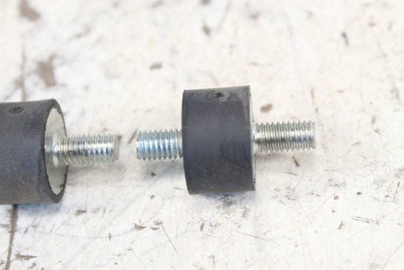 2018 ARCTIC CAT TEXTRON WILDCAT XX Intake Manifold Insulators Bolts 0831-104 - ATV