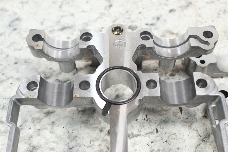 2018 SKI-DOO GRAND TOURING 600 SPORT ACE Camshaft Holders 420911035 - Snowmobile