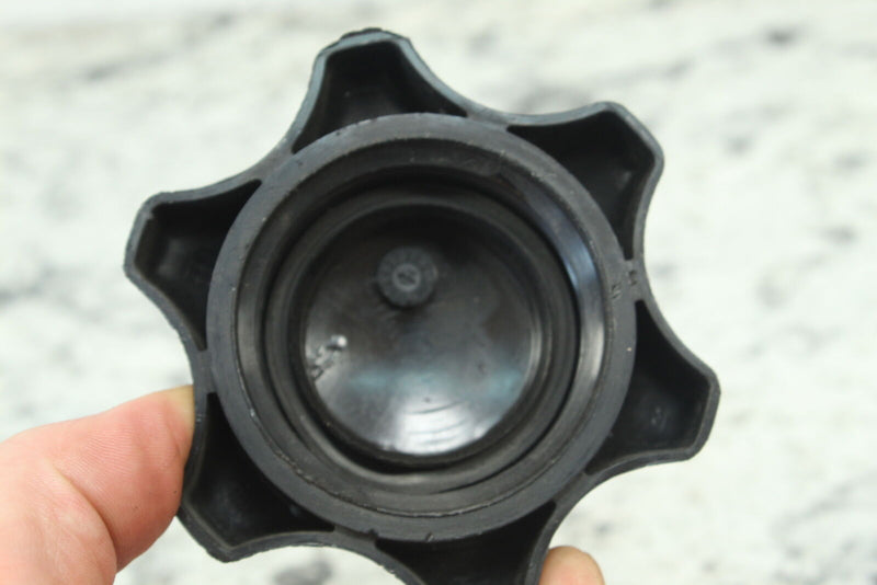 2018 SKI-DOO SUMMIT 850 SP Gas Fuel Cap 513033860 - Snowmobile