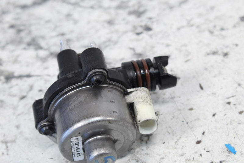 2018 SKI-DOO SUMMIT X 850 Autolube Oil Pump 519000309 - Snowmobile