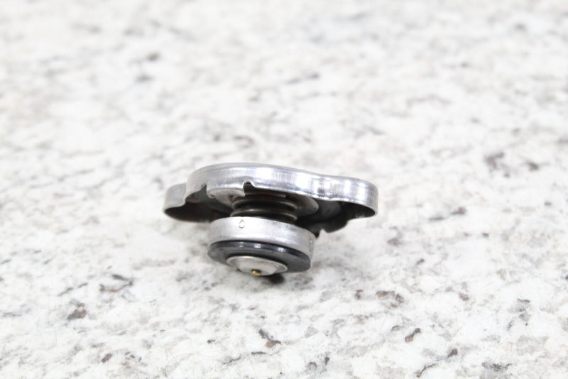 2018 SKI-DOO SUMMIT X 850 Coolant Antifreeze Bottle Cap Lid 509000180 ’ - Snowmobile