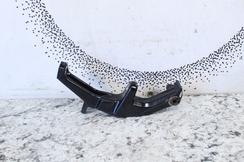 2018 SKI-DOO SUMMIT X 850 Left Spindle Knuckle Leg 505074372