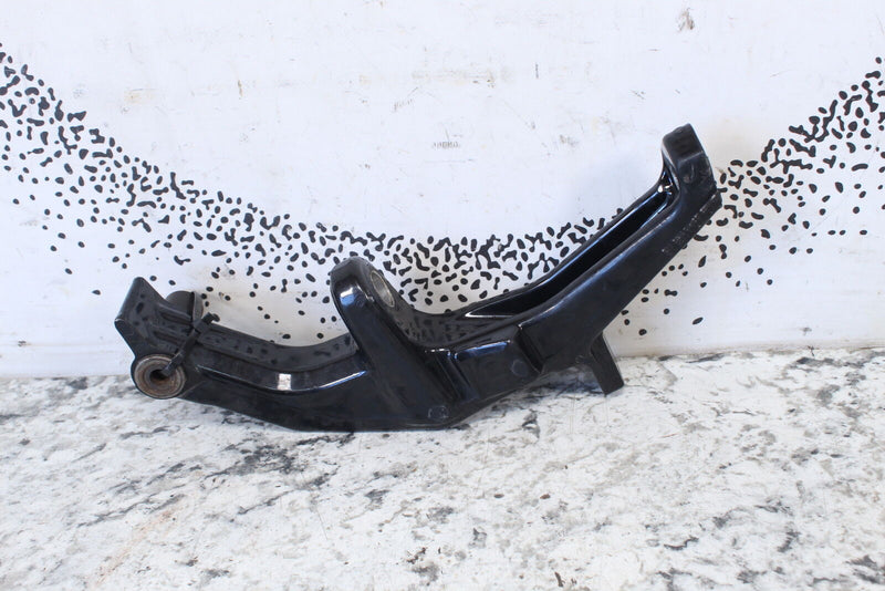 2018 SKI-DOO SUMMIT X 850 Right Spindle Knuckle Leg 505074373 - Snowmobile