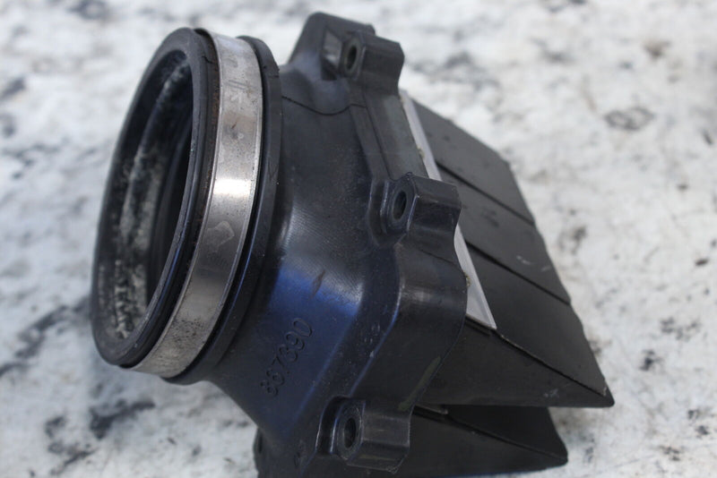 2018 SKI-DOO SUMMIT X 850 Throttle Body Adapters Intake Manifolds 420867390 - Snowmobile