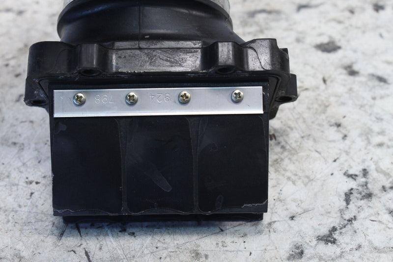 2018 SKI-DOO SUMMIT X 850 Throttle Body Adapters Intake Manifolds 420867390 - Snowmobile