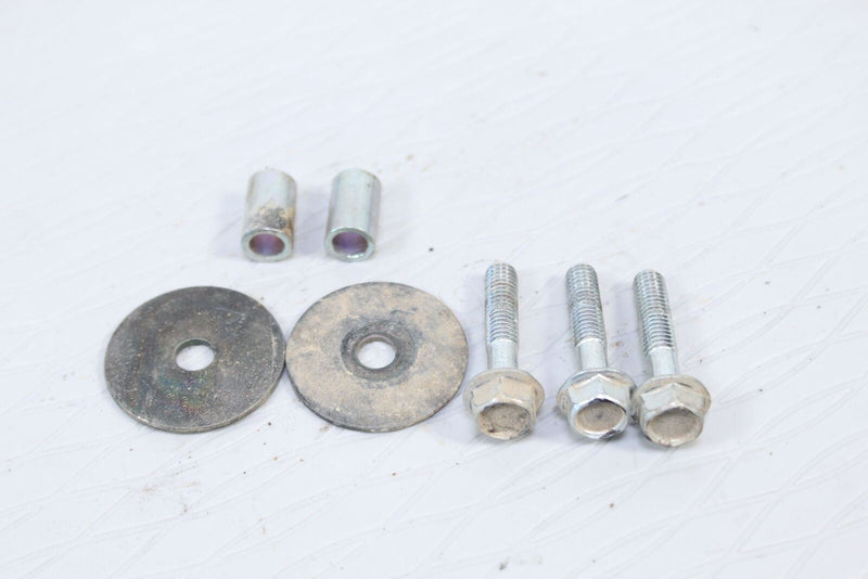 UTV - 2019 YAMAHA WOLVERINE X4 850 SE Fuel Tank Bolts  95802-06030-00  90387-061V1-00