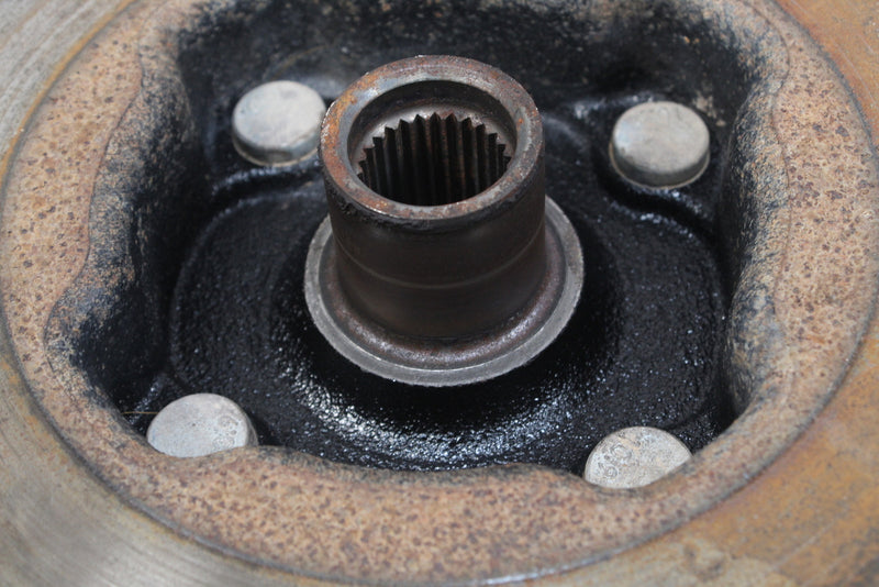Splined metal hub.